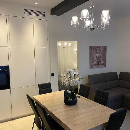 Zen And Charming - Center -5 Min Walk To Sea- 2br 公寓 *